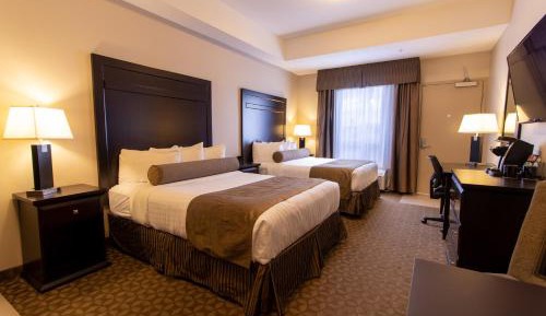 Queen Suite with Two Queen Beds