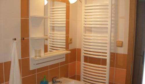 Twin Room with Private Bathroom