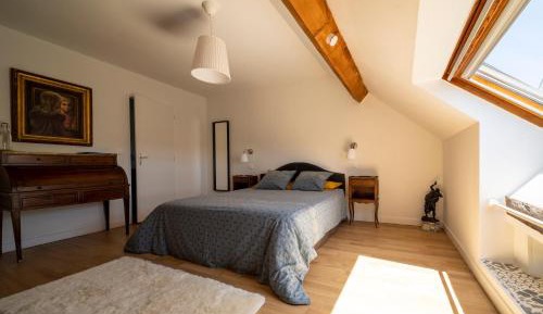 Deluxe Double Room with Shower