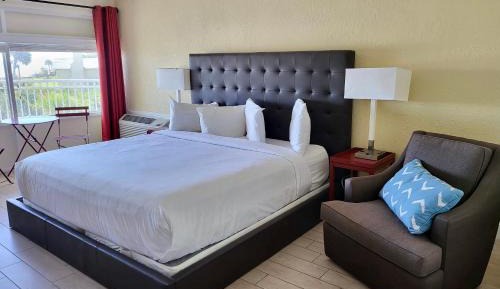 King Suite with Ocean View