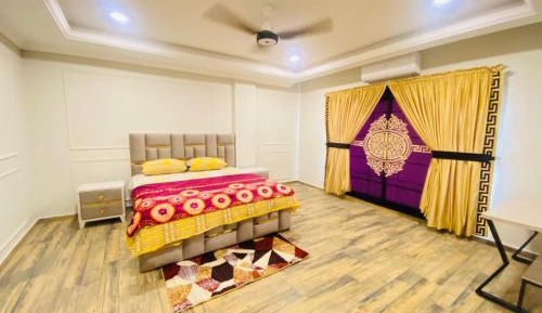 Deluxe Family Suite