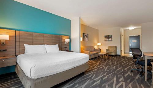 King Suite with Sofa Bed