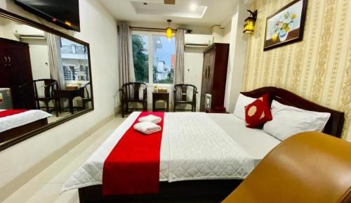 Standard Queen Room