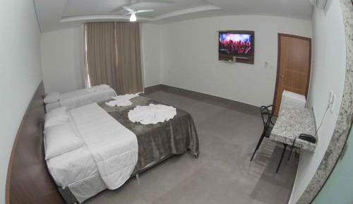 Queen Room with Spa Bath