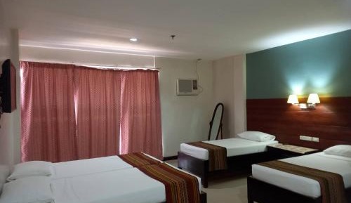 Deluxe Family Suite