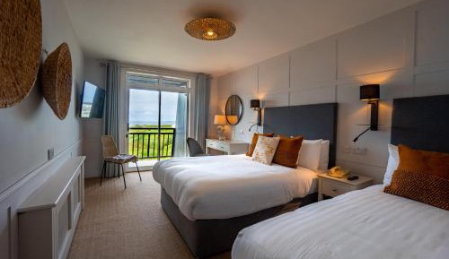 Twin Room with Balcony