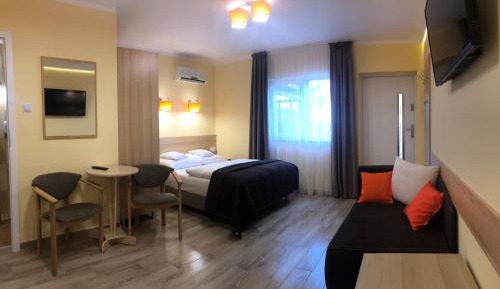 Triple Room with Private Bathroom