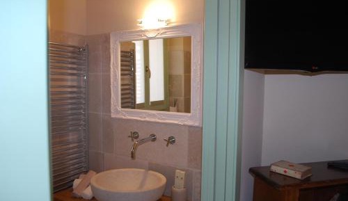 Suite with Spa Bath