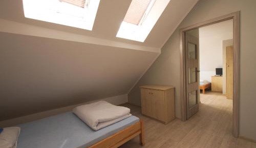 Triple Room with Private Bathroom