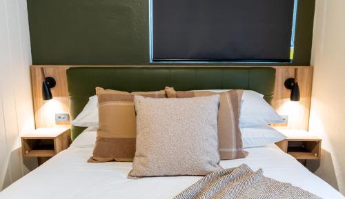 Budget Double Room - Shoebox