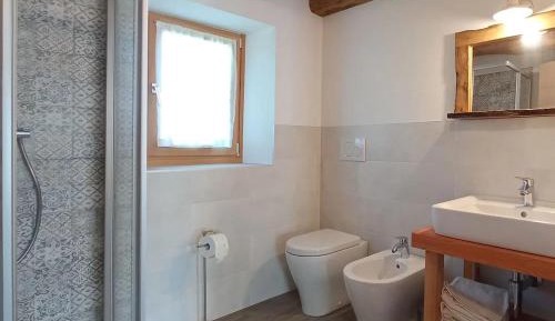 Quadruple Room with Private Bathroom