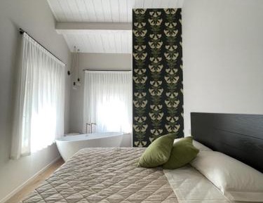 Deluxe Double Room with Bath