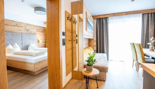 One-Bedroom Apartment with Balcony
