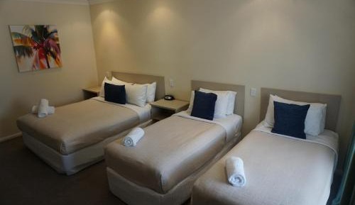 Deluxe Twin Suite