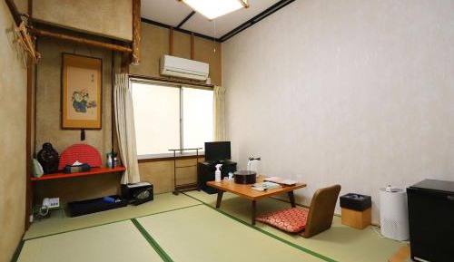 Economy Japanese Style Room Shard Bathroom and Toilet 1 adult