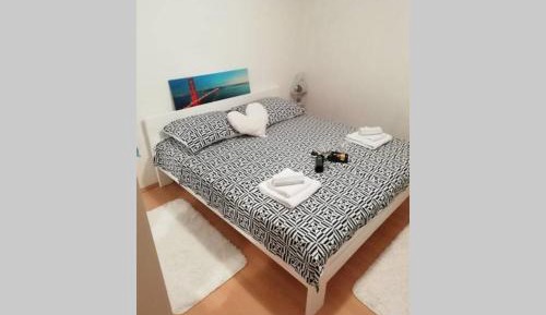 One-Bedroom Apartment with Balcony