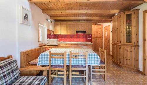 Superior One-Bedroom Apartment with Balcony
