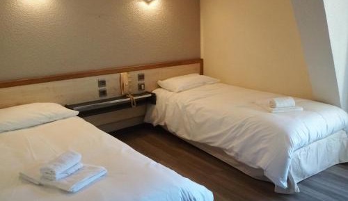Twin Room with Shared Bathroom