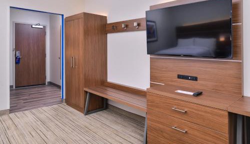 Suite with Two Queen Beds - Non-Smoking