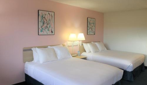 Queen Room with Two Queen Beds - Non-Smoking