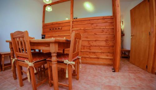 Apartment (2 Adults)
