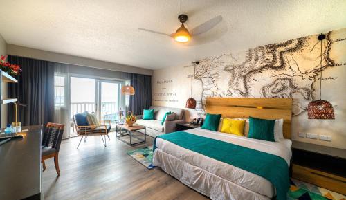 Deluxe Oceanfront King