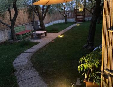 Apartment with Garden View