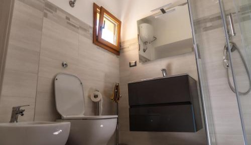 Double or Twin Room with Private Bathroom