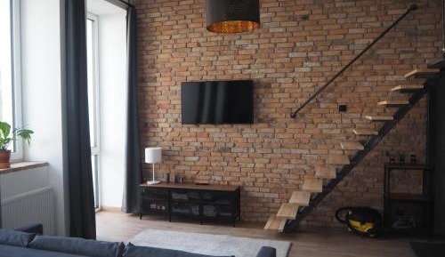 Studio - Split Level