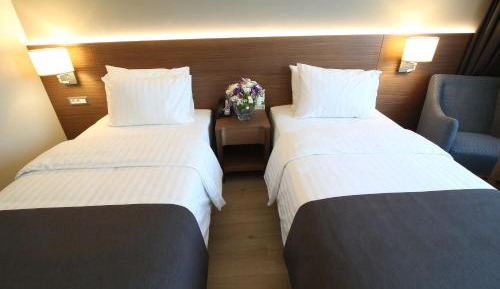 Twin Room with Terrace - Non-Smoking