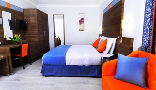 King Room with Spa Bath