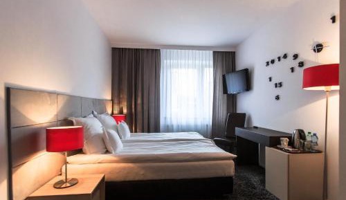 Deluxe Double Room with City View