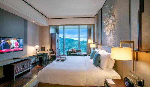 Standard King Room