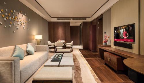 One-Bedroom Suite with Xiamen Bay View