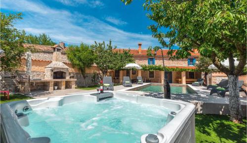 Three-Bedroom Holiday Home 