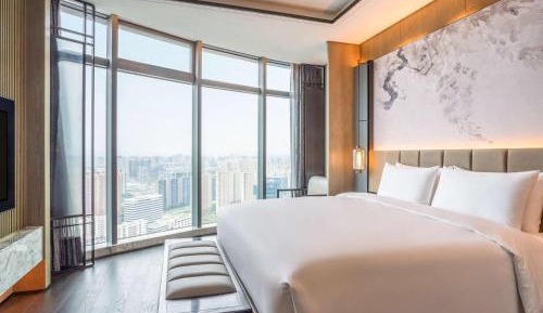 Superior Twin Room with City View