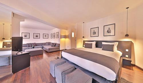Senior Suite