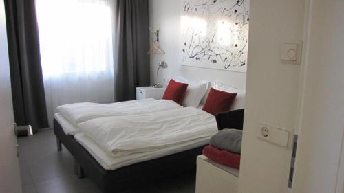 Two-Bedroom Deluxe Apartment with Ocean View