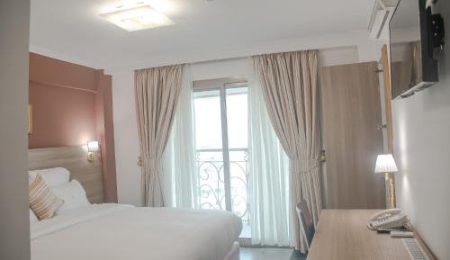 Superior Queen Room