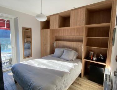 Double Room with Balcony and Lake View