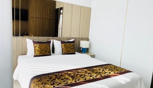 King Suite with Balcony