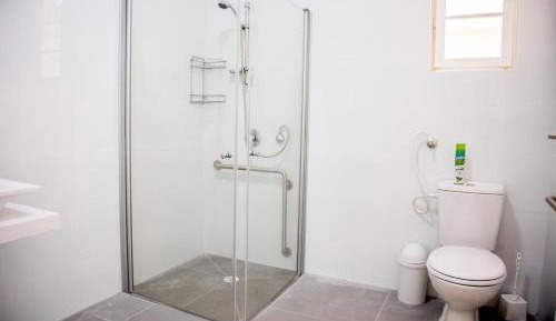 Single Room with Shared Bathroom