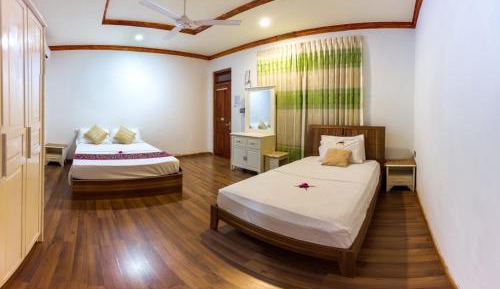Triple Room with Garden View