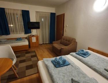 Triple Room with Terrace