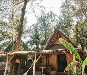 The Robinson House - Four-Bedroom Villa with Private Pool