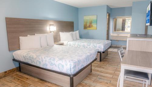 Double Room with Two Double Beds - Non-Smoking