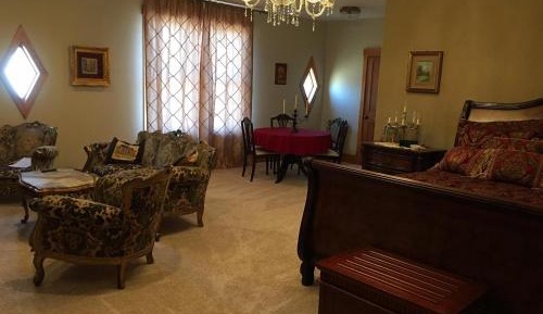 Deluxe Suite