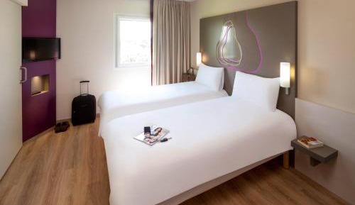 Standard Twin Room