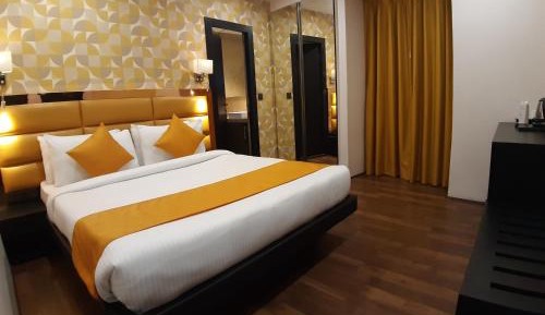 Deluxe King Room