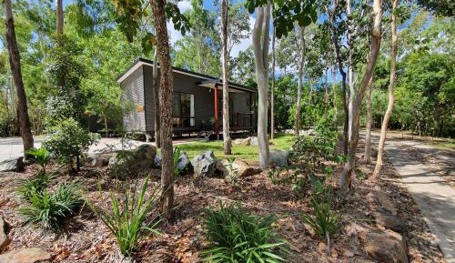 Cockatoo Cabin - Adults Only